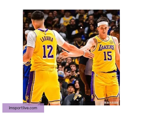 湖人全队互换球衣欢乐训练 东詹带头笑声不断 雷迪克透露卢卡对禁赛感到失望